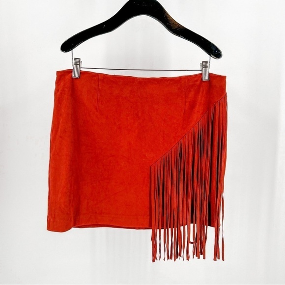 Forever 21 Burnt Orange Fringe Skirt - Picture 3 of 6